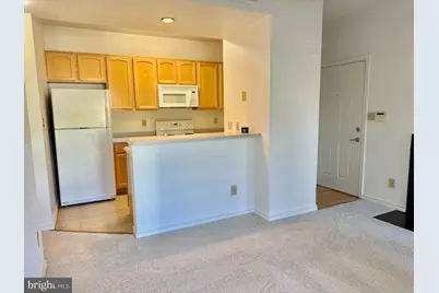12155 Penderview Terrace #821, Fairfax, VA 22033 - Photo 8