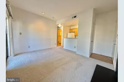 12155 Penderview Terrace #821, Fairfax, VA 22033 - Photo 2