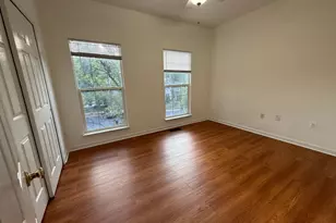 2427 Dew Meadow Ct, Herndon, VA 20171 - Photo 12