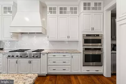 1604 Colonial Lane, McLean, VA 22102 - Photo 10