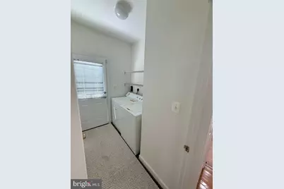 8140 Gilroy Drive, Lorton, VA 22079 - Photo 12