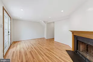 10305 Bridgetown Pl, Burke, VA 22015 - Photo 10