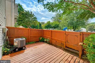 10305 Bridgetown Pl, Burke, VA 22015 - Photo 28