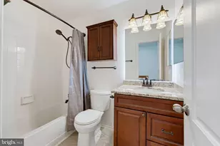 10305 Bridgetown Pl, Burke, VA 22015 - Photo 24