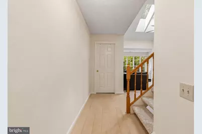12010 Golf Ridge Court #302, Fairfax, VA 22033 - Photo 8