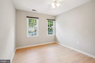 8021 Bethelen Woods Ln, Springfield, VA 22153 - Photo 22
