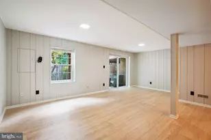8021 Bethelen Woods Ln, Springfield, VA 22153 - Photo 24