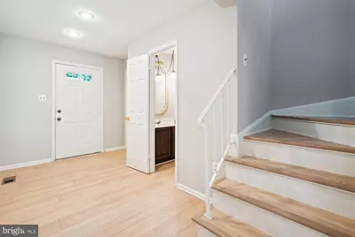 8021 Bethelen Woods Lane, Springfield, VA 22153 - Photo 4