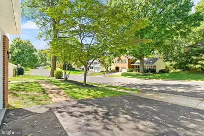 6121 Winnepeg Drive, Burke, VA 22015 - Photo 14