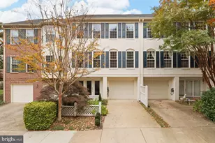 2729 Pembsly Dr, Vienna, VA 22181 - Photo 32