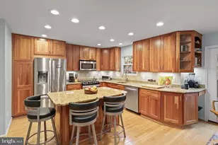 2729 Pembsly Dr, Vienna, VA 22181 - Photo 6