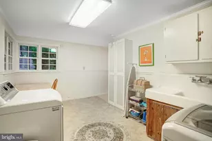 1075 Manning St, Great Falls, VA 22066 - Photo 46