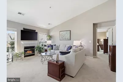 11565 Cavalier Landing Court #401, Fairfax, VA 22030 - Photo 8