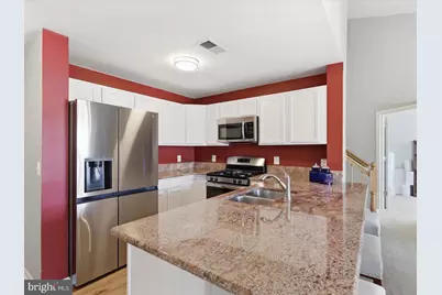 11565 Cavalier Landing Court #401, Fairfax, VA 22030 - Photo 4