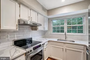 7729 Inversham Dr, Falls Church, VA 22042 - Photo 14