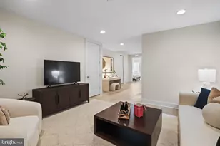 7045 Liberty Ln, McLean, VA 22101 - Photo 48