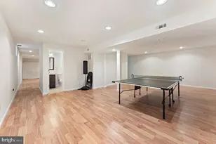 8000 Sandburg Ct, Dunn Loring, VA 22027 - Photo 44