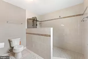 8000 Sandburg Ct, Dunn Loring, VA 22027 - Photo 40