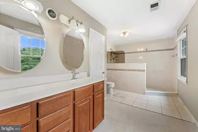 8000 Sandburg Court, Dunn Loring, VA 22027 - Photo 38