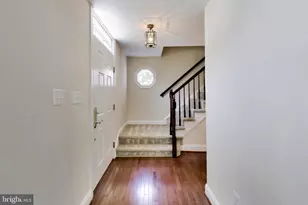 9425 Goldfield Ln, Burke, VA 22015 - Photo 4