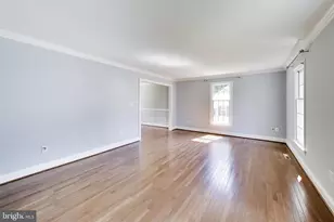 9425 Goldfield Ln, Burke, VA 22015 - Photo 6