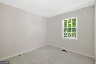 10851 Oak Green Ct, Burke, VA 22015 - Photo 28