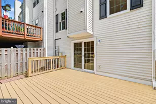 10851 Oak Green Ct, Burke, VA 22015 - Photo 38