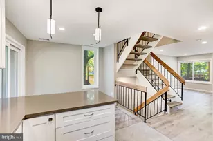 2246 White Cornus Ln, Reston, VA 20191 - Photo 12