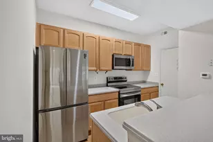 12160 Penderview Ln, Fairfax, VA 22033 - Photo 22