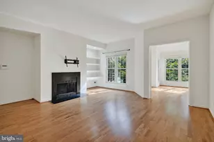 12160 Penderview Ln, Fairfax, VA 22033 - Photo 6