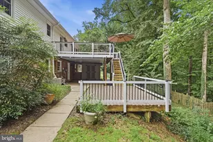 7113 Hadlow Ct, Springfield, VA 22152 - Photo 32