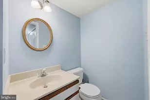 6008 Havener House Way, Centreville, VA 20120 - Photo 10