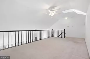 9364 Peter Roy Ct, Burke, VA 22015 - Photo 18