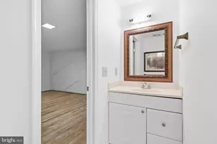 9364 Peter Roy Ct, Burke, VA 22015 - Photo 26