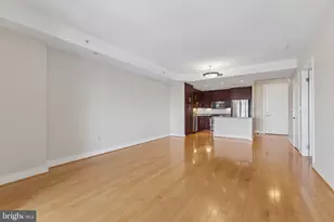 8220 Crestwood Heights Dr, McLean, VA 22102 - Photo 10