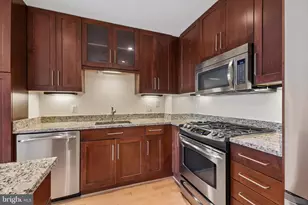 8220 Crestwood Heights Dr, McLean, VA 22102 - Photo 20