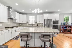 6137 Olivet Dr, Alexandria, VA 22315 - Photo 18