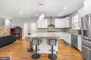 6137 Olivet Dr, Alexandria, VA 22315 - Photo 14
