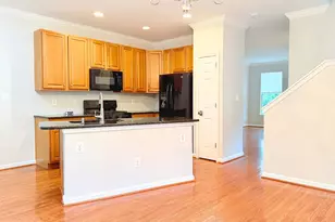 1274 Vintage Pl, Reston, VA 20194 - Photo 8