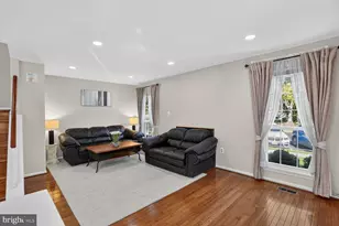 5851 Waterdale, Centreville, VA 20121 - Photo 8