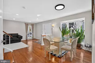 5851 Waterdale, Centreville, VA 20121 - Photo 4