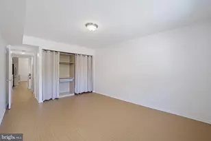 1657 Parkcrest Cir, Reston, VA 20190 - Photo 18