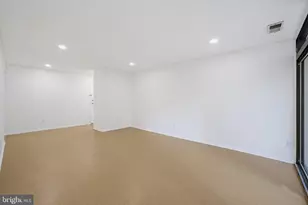 1657 Parkcrest Cir, Reston, VA 20190 - Photo 14