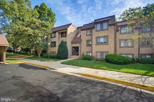 1657 Parkcrest Cir, Reston, VA 20190 - Photo 26