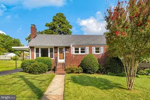 2510 Dawn Dr, Alexandria, VA 22306 - Photo 1