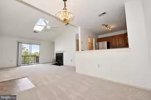 7819 Harrowgate Cir, Springfield, VA 22152 - Photo 4