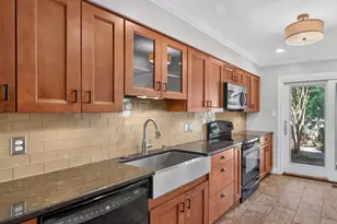 4400 Cheatham Ct, Alexandria, VA 22310 - Photo 8
