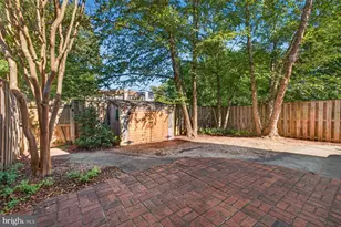 4400 Cheatham Ct, Alexandria, VA 22310 - Photo 34