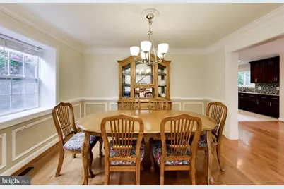7126 Wayne Drive, Annandale, VA 22003 - Photo 4