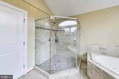 7126 Wayne Drive, Annandale, VA 22003 - Photo 16
